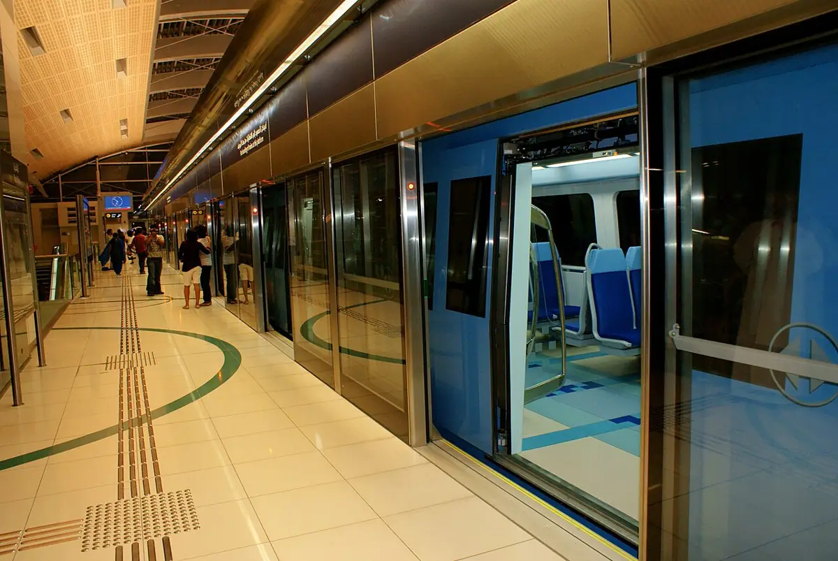 Centrepoint metro station, Dubai